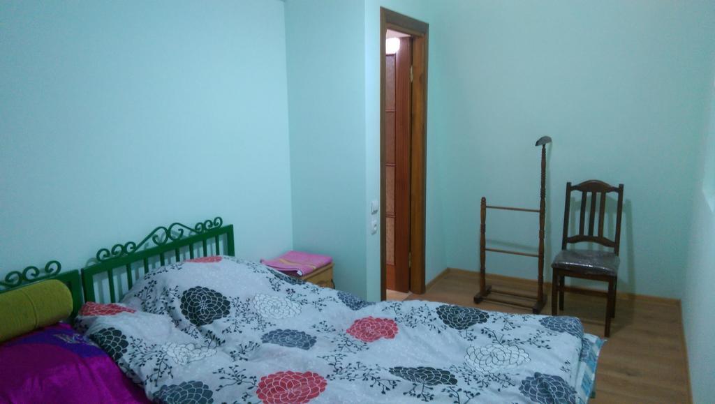 Apartments Komakhidze 68 Batumi Bagian luar foto