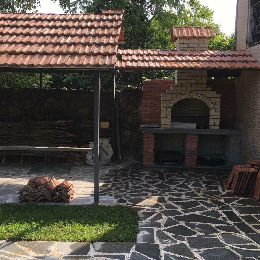 Apartments Komakhidze 68 Batumi Bagian luar foto