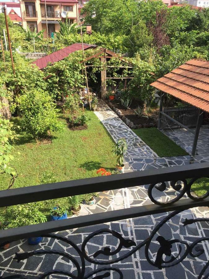 Apartments Komakhidze 68 Batumi Bagian luar foto